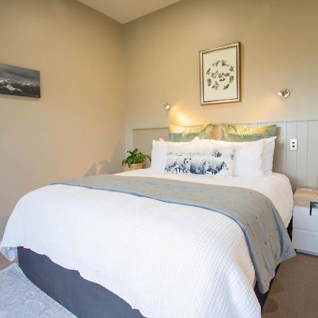 Dunluce Boutique B&B Te Anau Exterior foto
