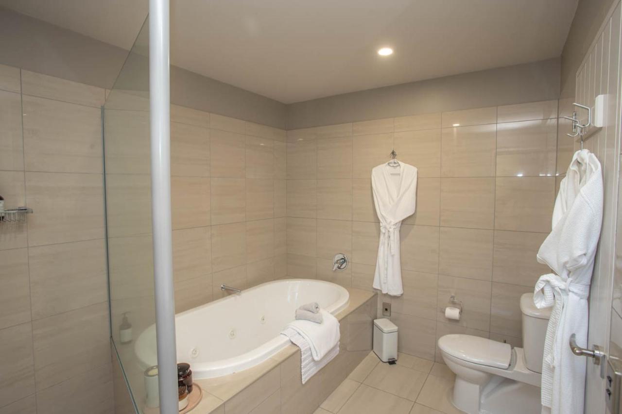 Dunluce Boutique B&B Te Anau Exterior foto