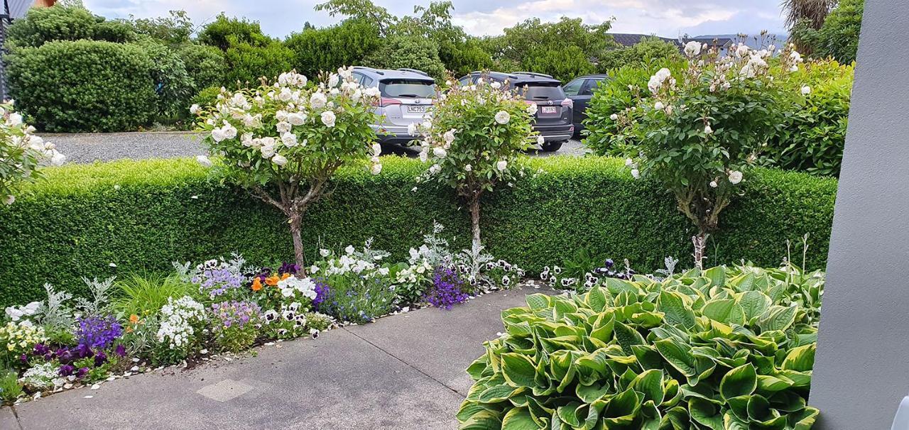 Dunluce Boutique B&B Te Anau Exterior foto