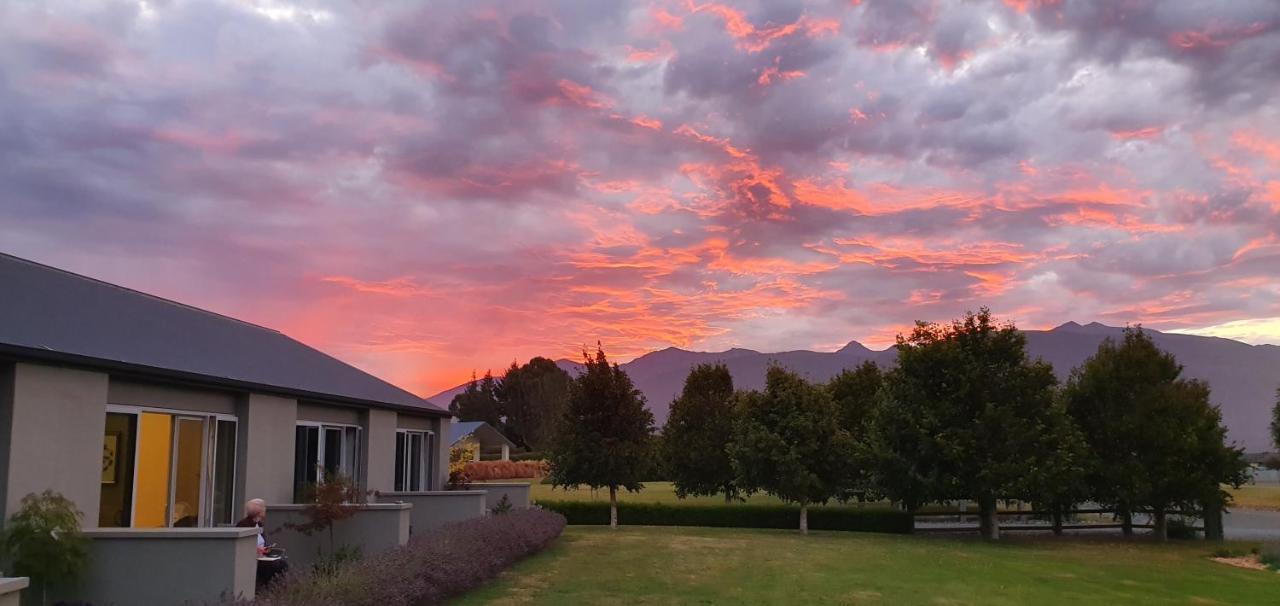 Dunluce Boutique B&B Te Anau Exterior foto