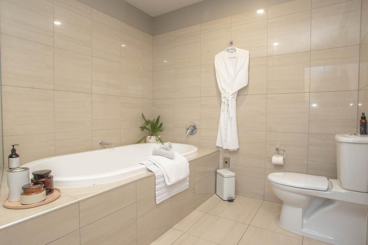 Dunluce Boutique B&B Te Anau Exterior foto